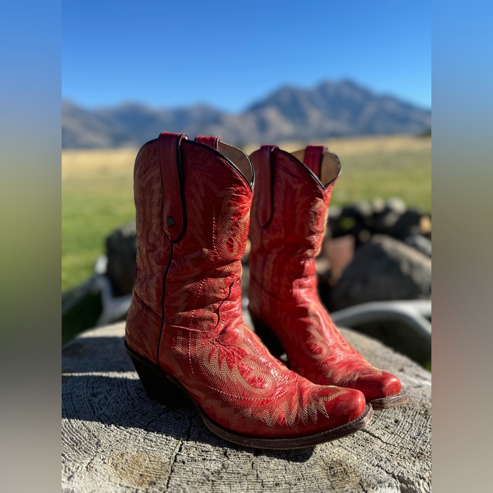 Vintage Corral Red Heeled Western Boots 8.5